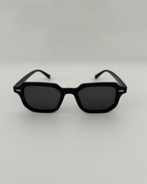 The Sandra - Black